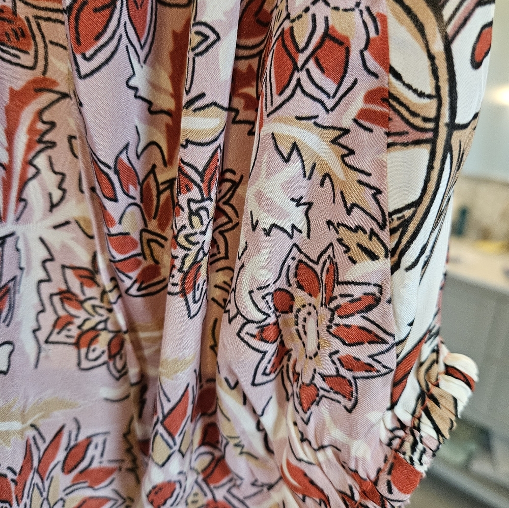Tolani Collection tunic top New with Tags. Size small. Three quarter full sleeve - Picture 9 of 14